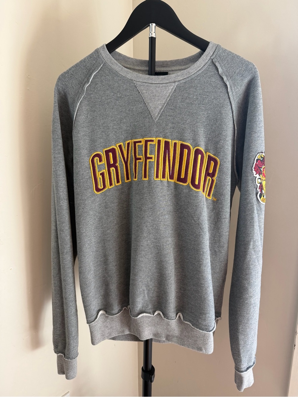 Harry Potter Gryffindor Embroidered Grey Crew Sweatshirt Size S